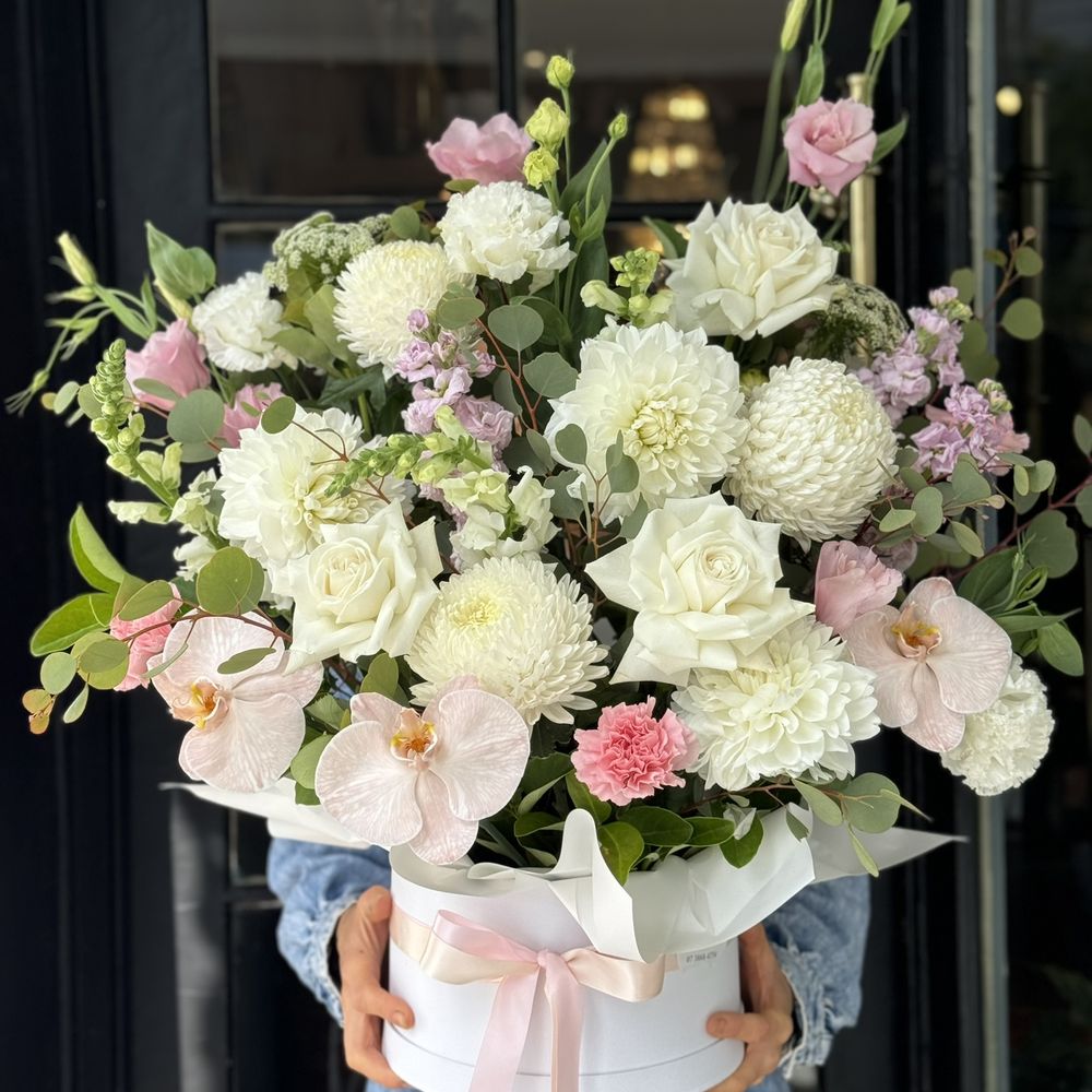 Clontarf Florist: Flowers for a Harbour Beach Suburb